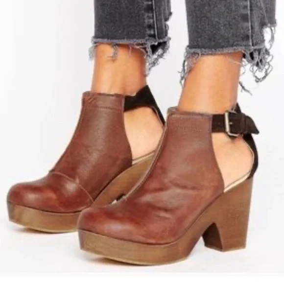 Free People Brown Leather Ankle Boots. Size 38 - Picture 1 of 8